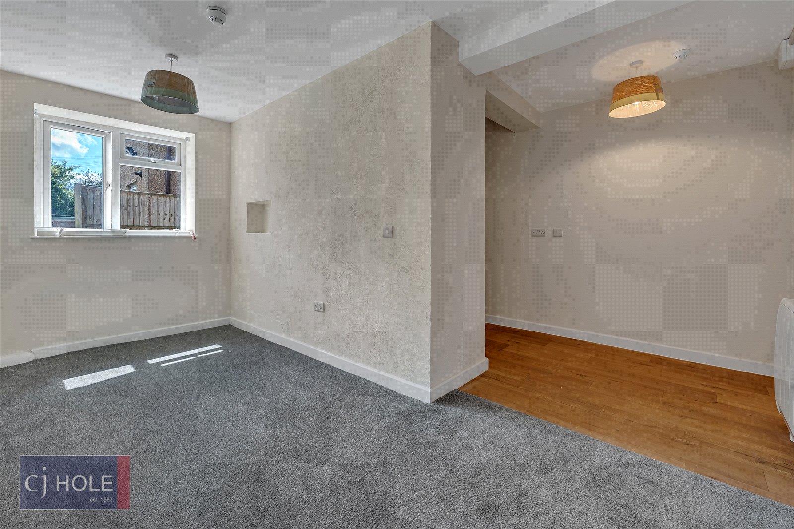 2 bedroom Flat to let in Bristol, Gloucestershire