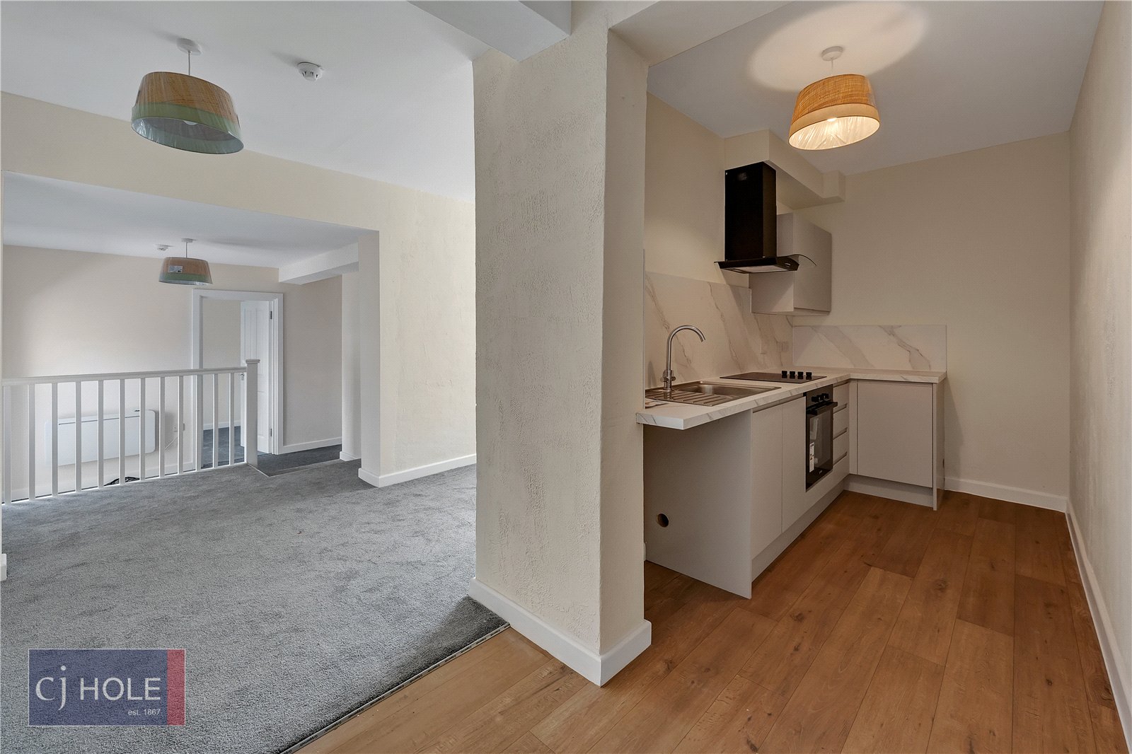 2 bedroom Flat to let in Bristol, Gloucestershire