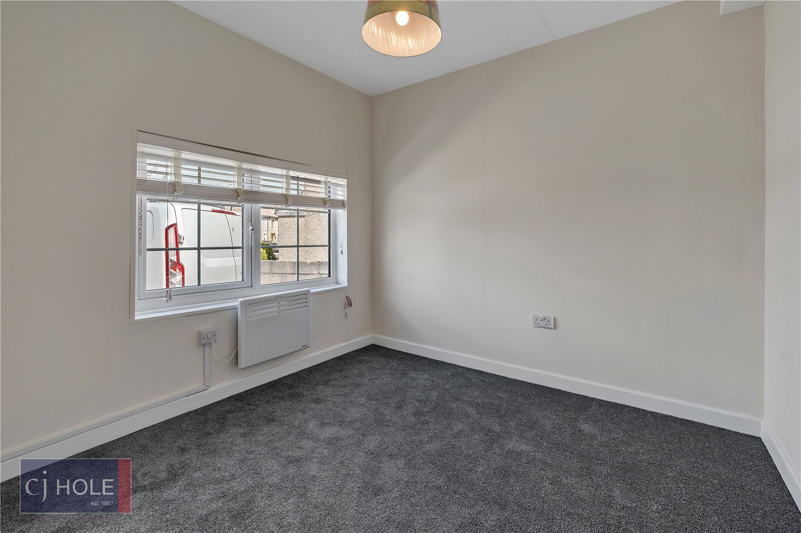 2 bedroom Flat to let in Bristol, Gloucestershire