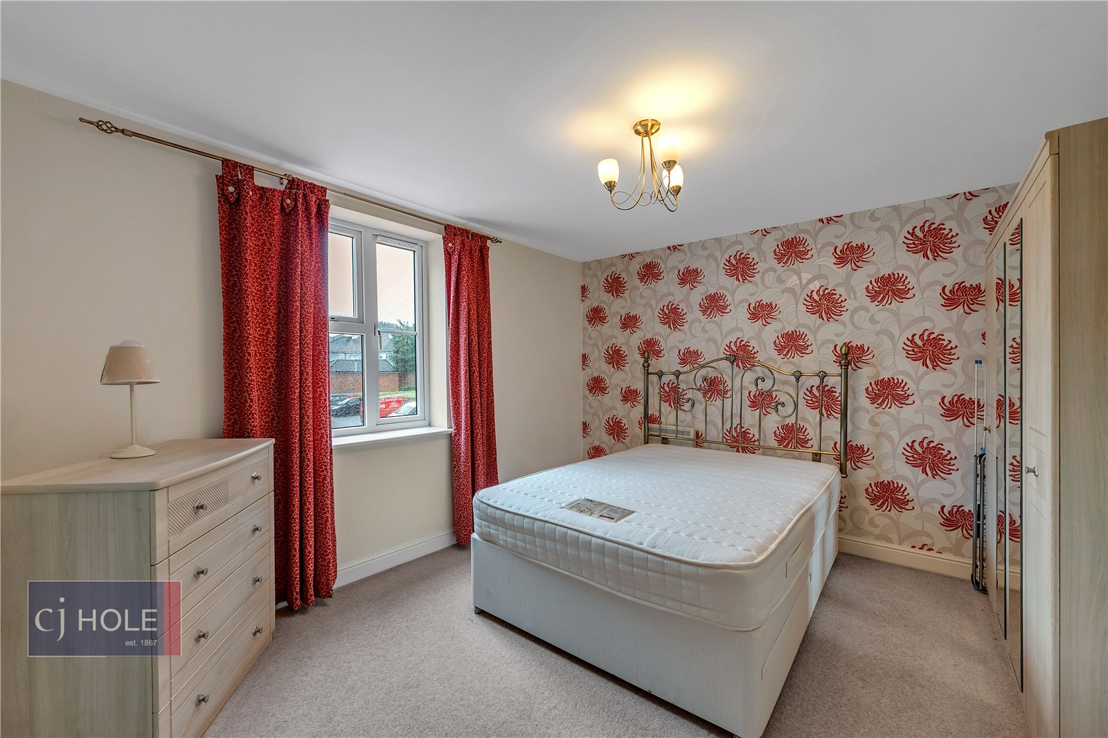 2 bedroom Flat to let in Grimsbury Road, Bristol, Gloucestershire