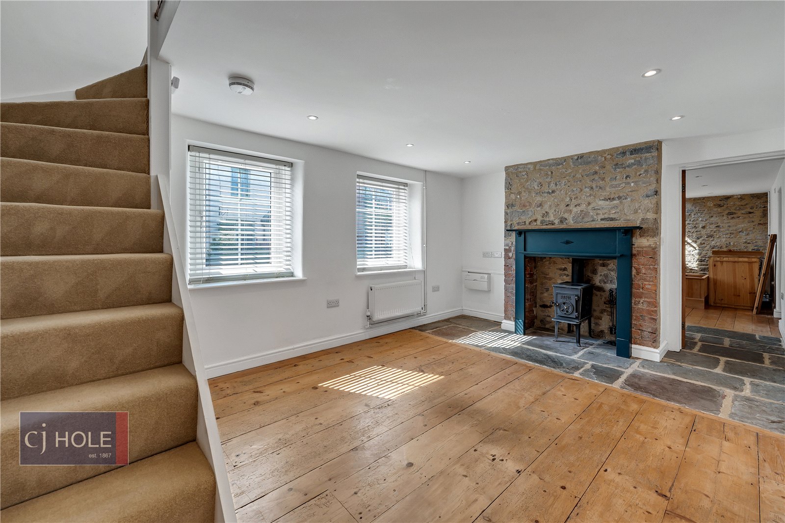 2 bedroom House to let in Tockington, Bristol, Gloucestershire