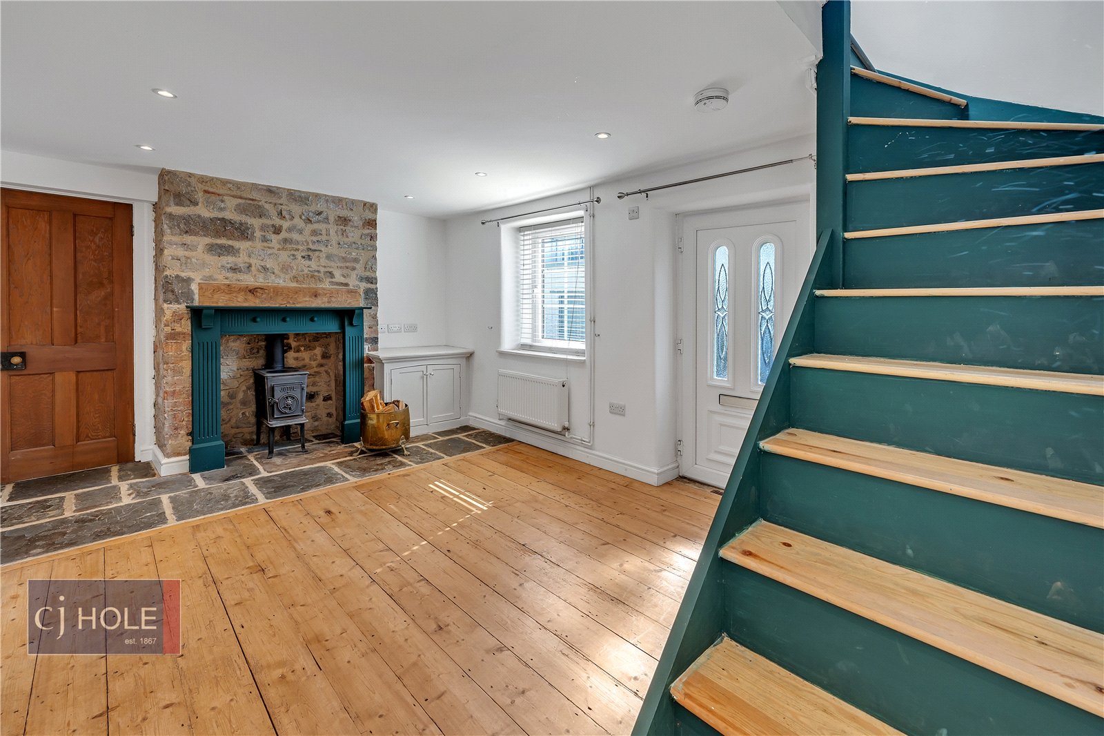 2 bedroom House to let in Tockington, Bristol, Gloucestershire