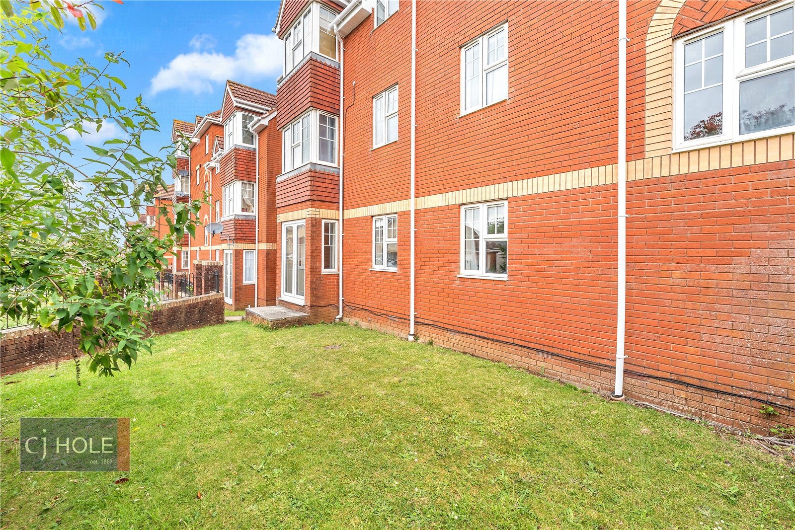 2 bedroom Flat to let in Emersons Green, Bristol, Gloucestershire