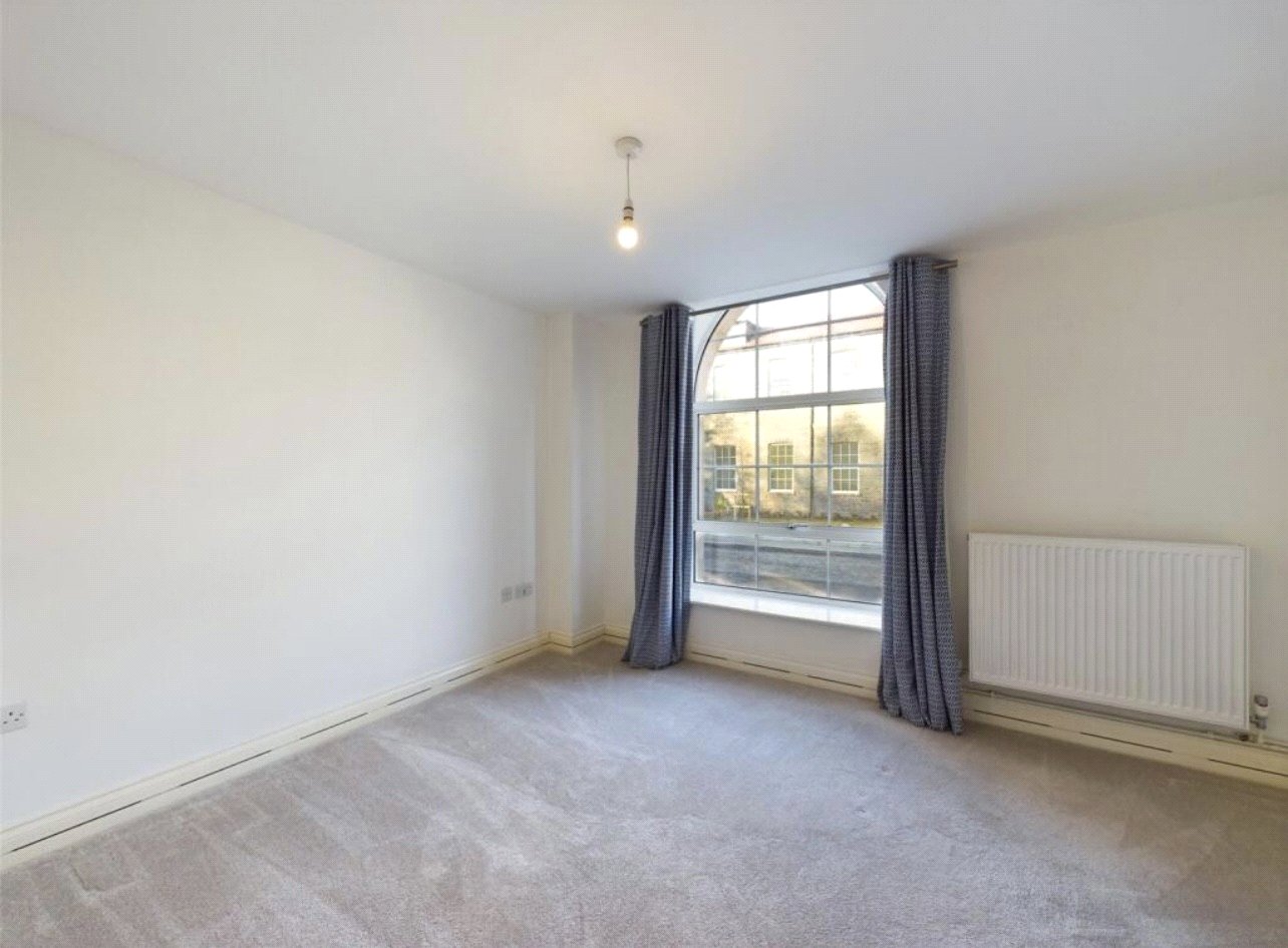 2 bedroom Flat to let in Fishponds, Bristol, Somerset