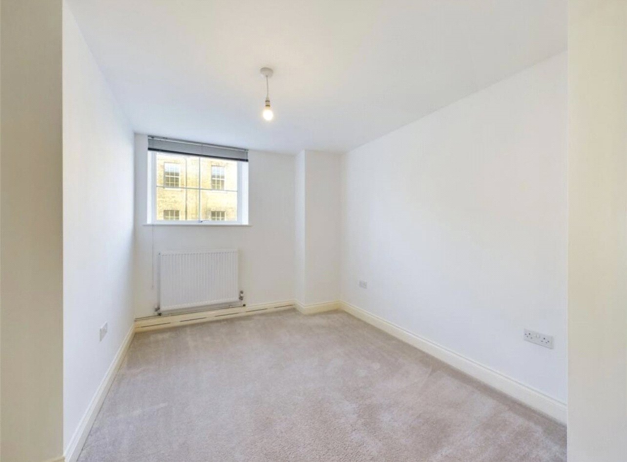 2 bedroom Flat to let in Fishponds, Bristol, Somerset