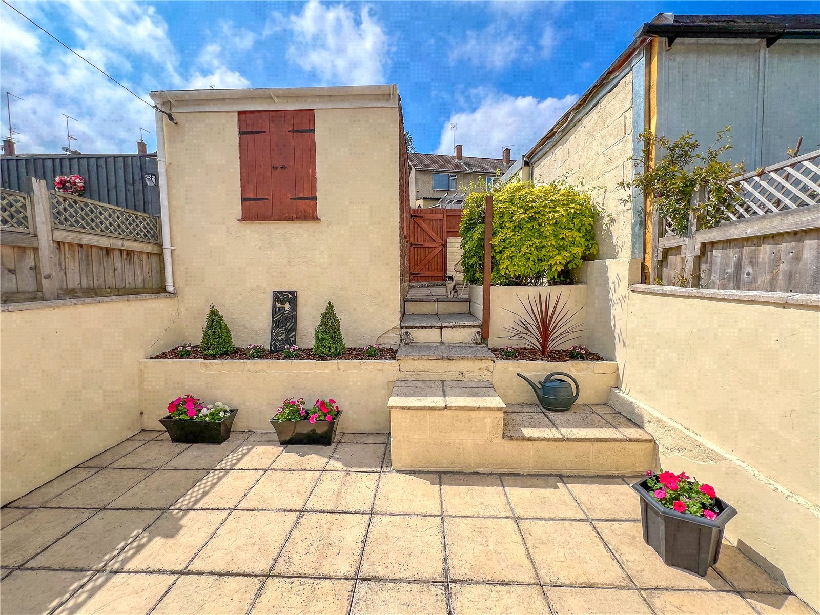 2 bedroom House to let in Kingswood, Bristol