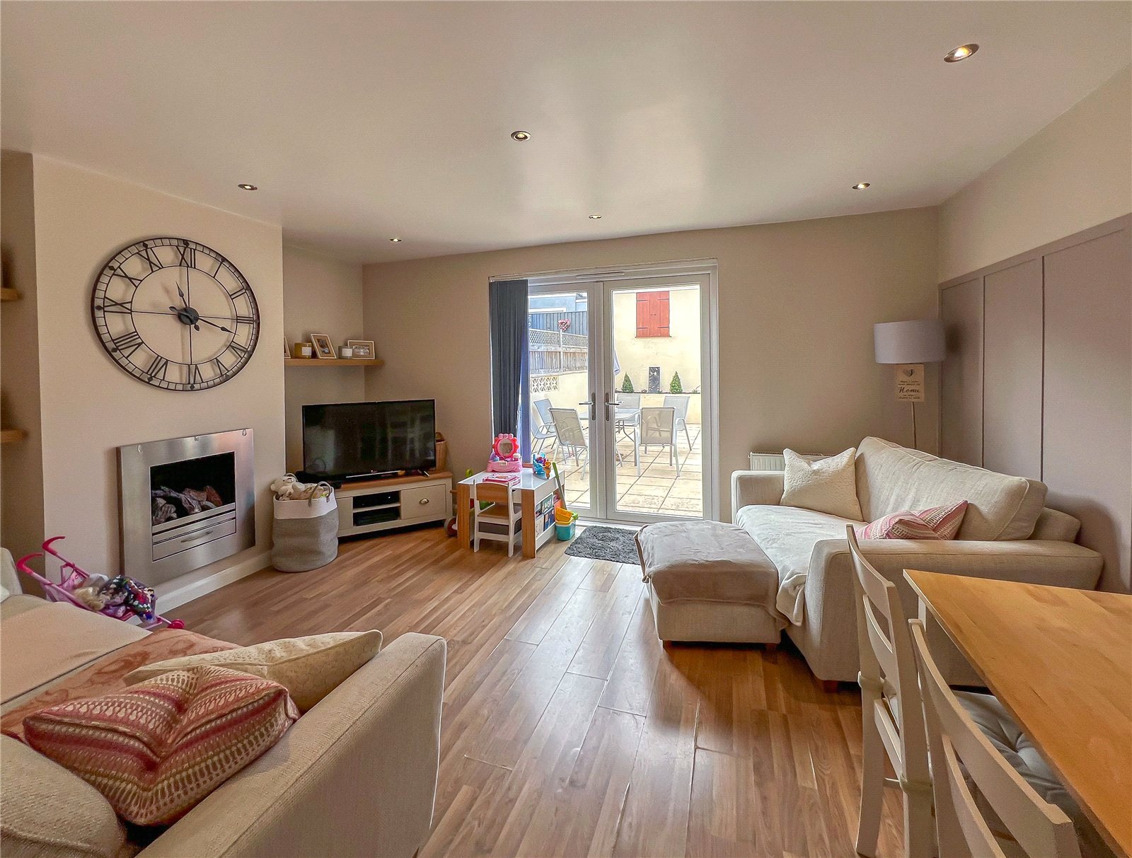 2 bedroom House to let in Kingswood, Bristol