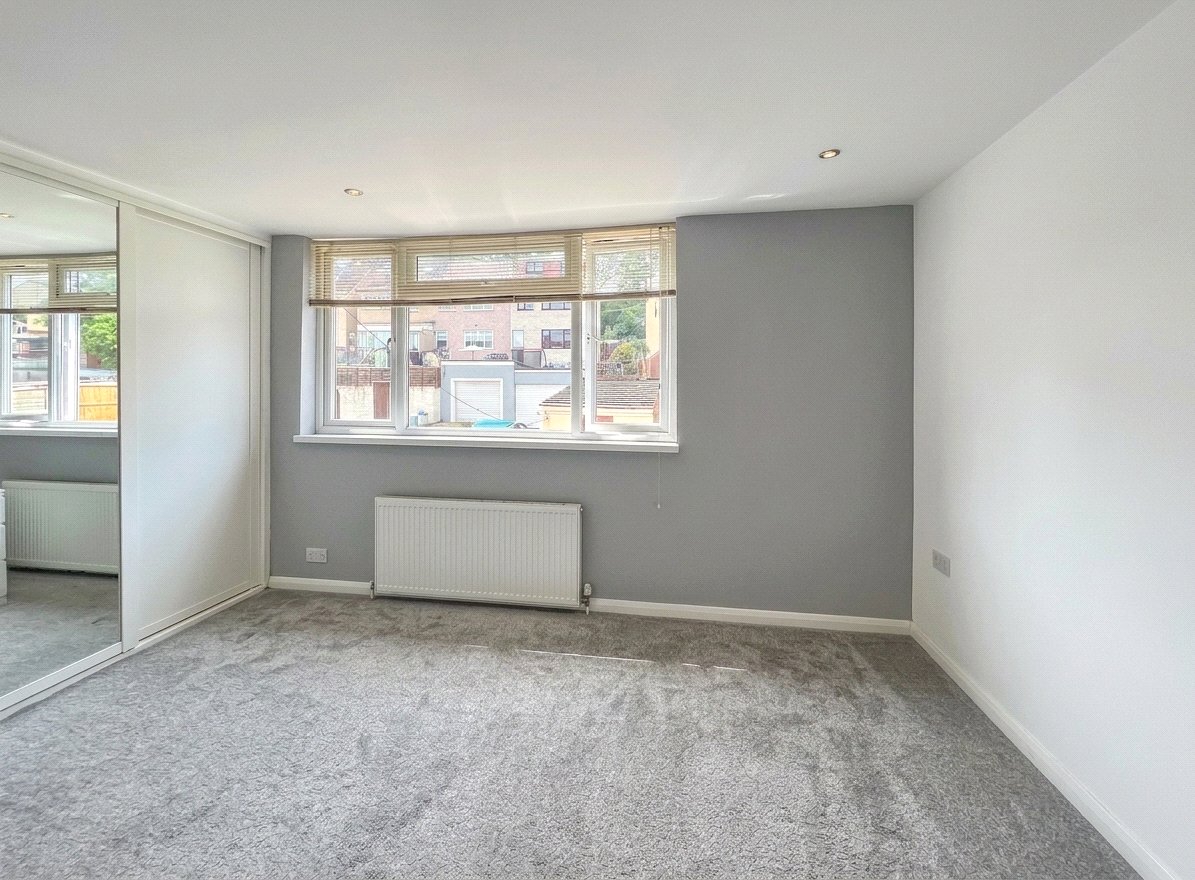 2 bedroom House to let in Kingswood, Bristol