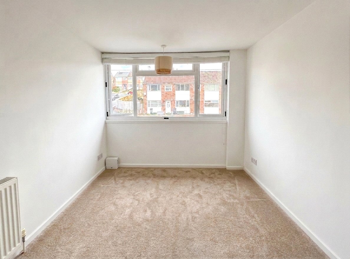 2 bedroom House to let in Kingswood, Bristol