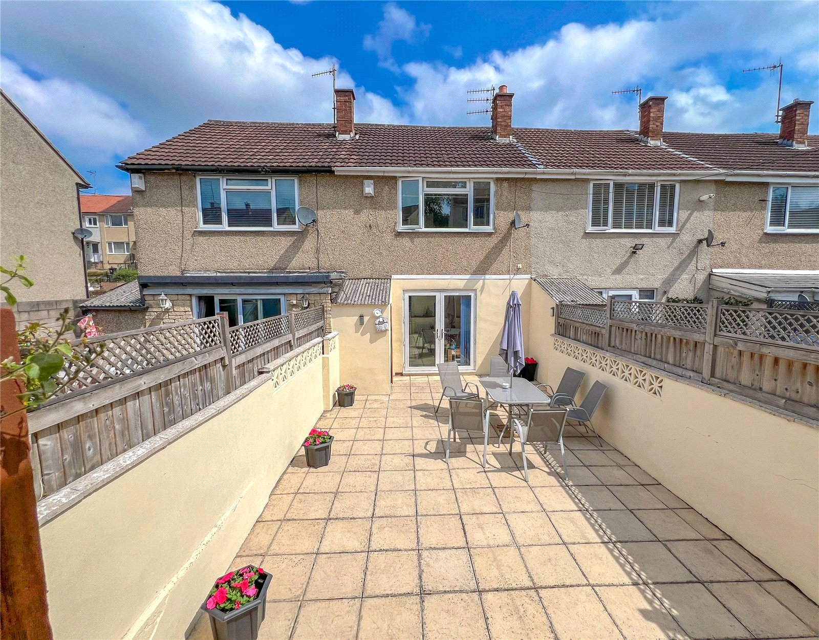 2 bedroom House to let in Kingswood, Bristol