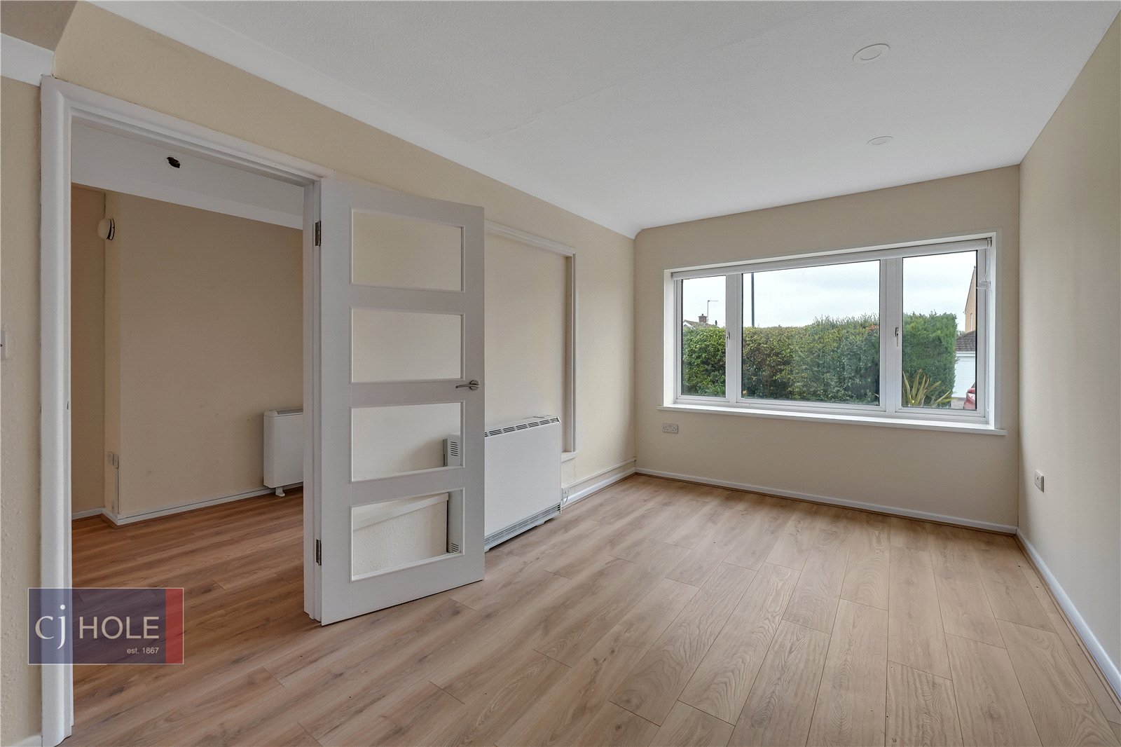2 bedroom Bungalow to let in Wick, Bristol, Gloucestershire