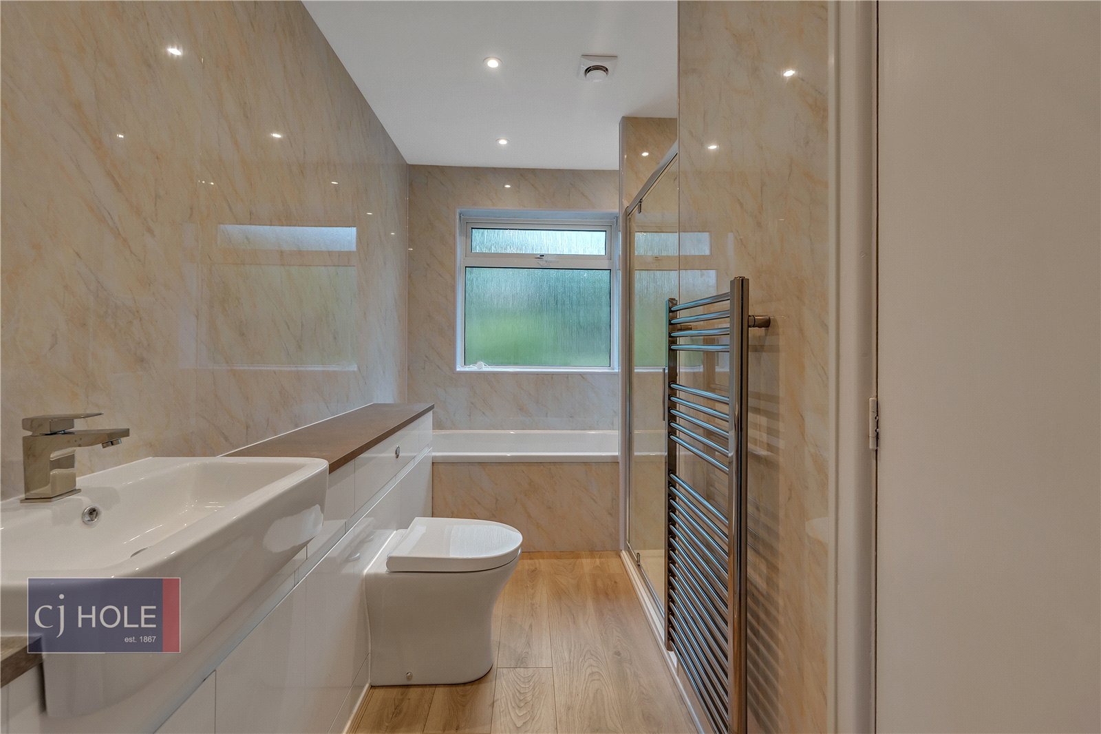 2 bedroom Bungalow to let in Wick, Bristol, Gloucestershire