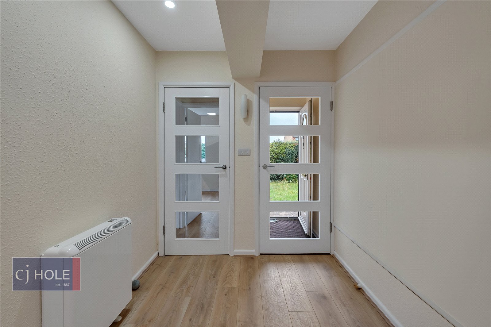 2 bedroom Bungalow to let in Wick, Bristol, Gloucestershire