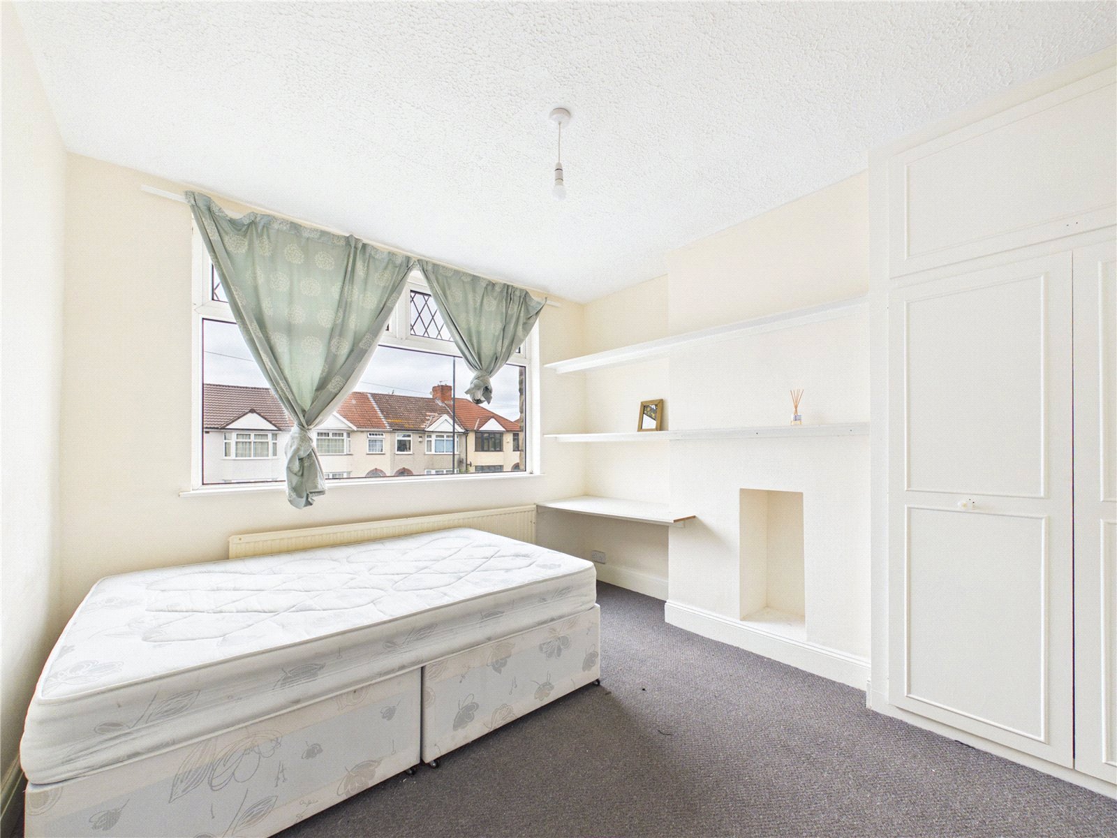 6 bedroom House to let in Fishponds, Bristol