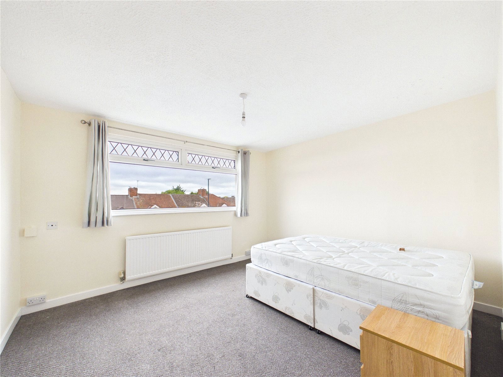 6 bedroom House to let in Fishponds, Bristol