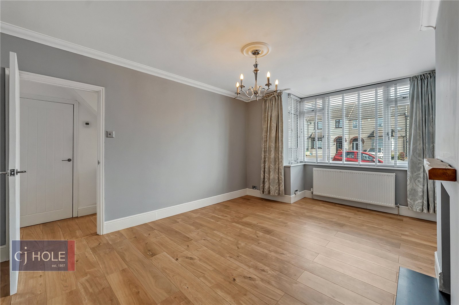3 bedroom House to let in Bristol, Gloucestershire