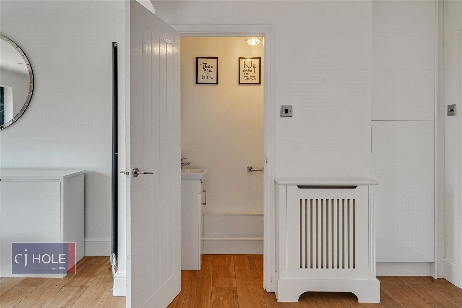 3 bedroom House to let in Bristol, Gloucestershire