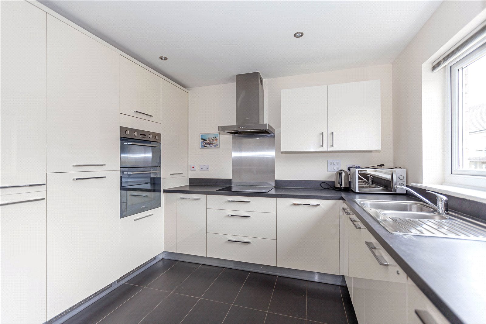 6 bedroom House to let in Cheswick Village, Bristol