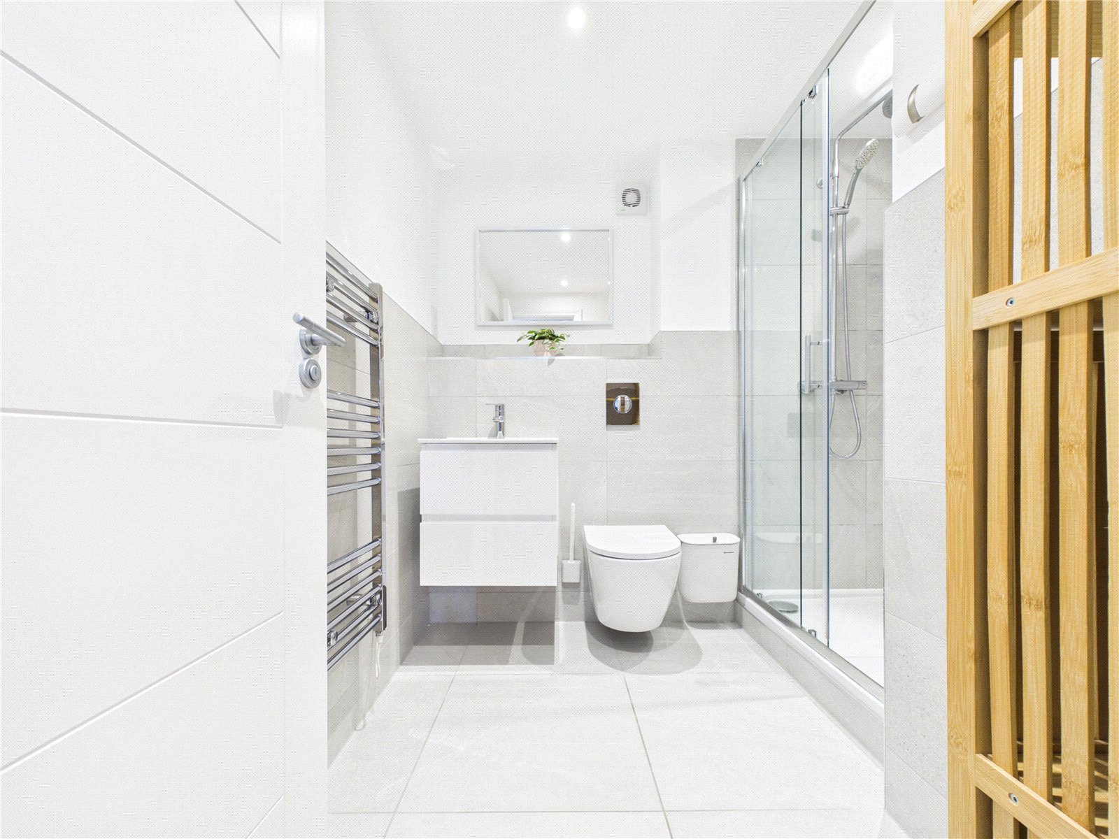 2 bedroom Flat to let in Easton, Bristol