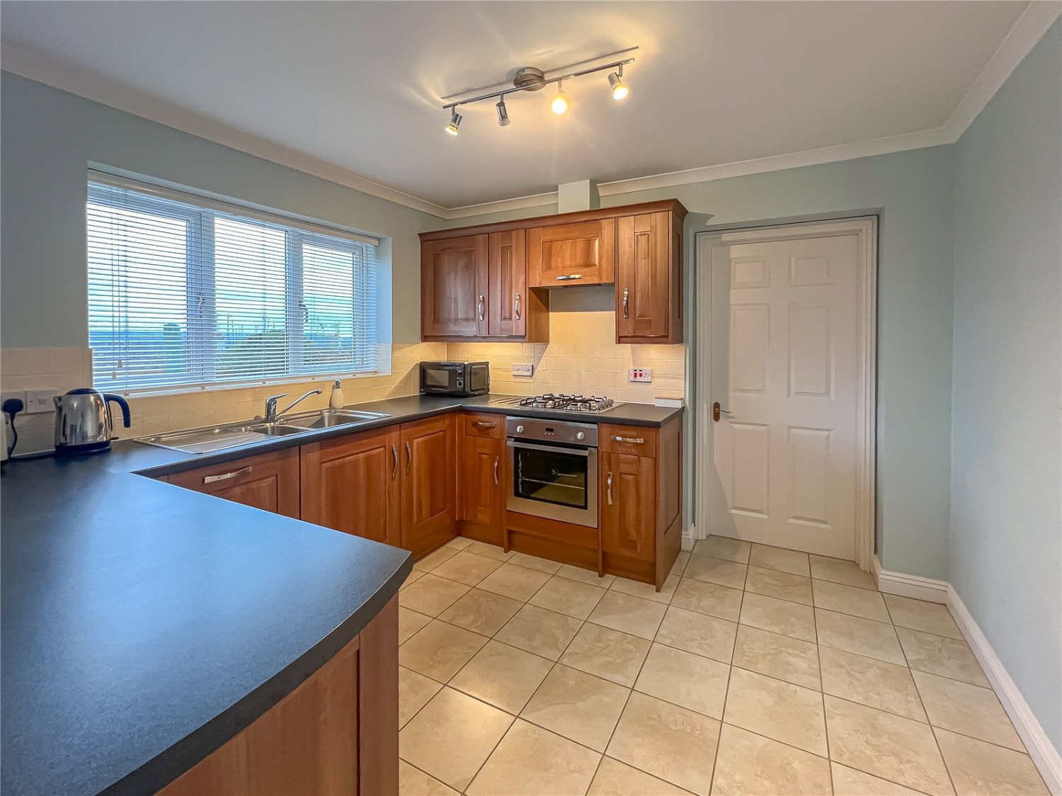 Quarry Road, Hanham, Bristol