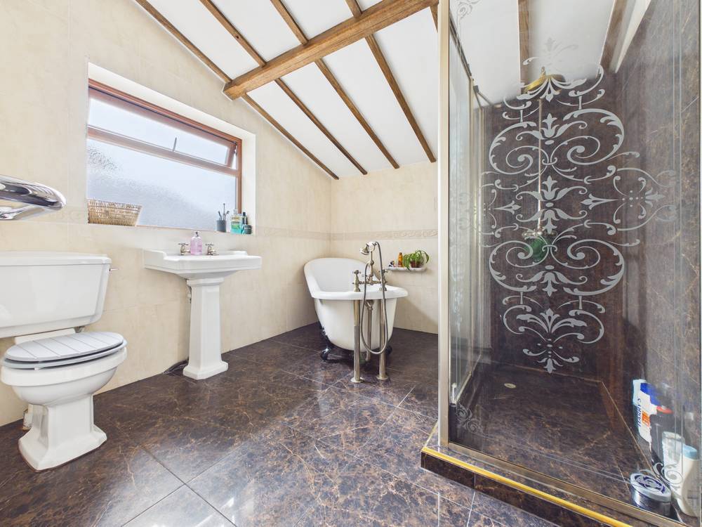 3 bedroom House for sale in Kingswood, Bristol
