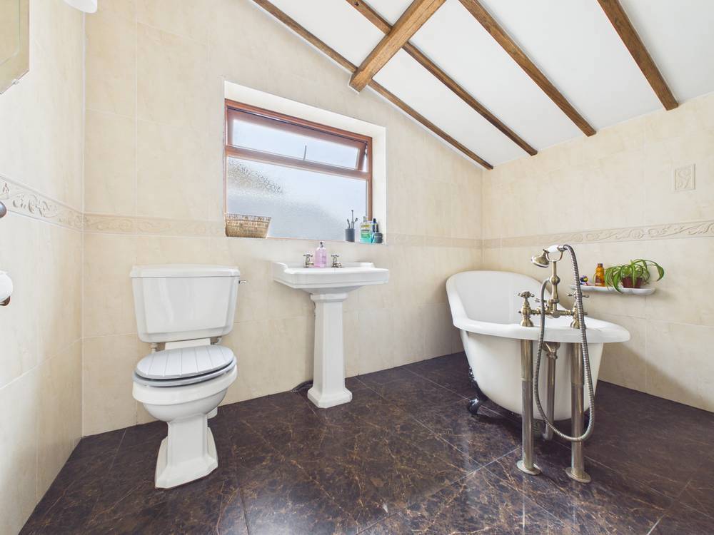 3 bedroom House for sale in Kingswood, Bristol