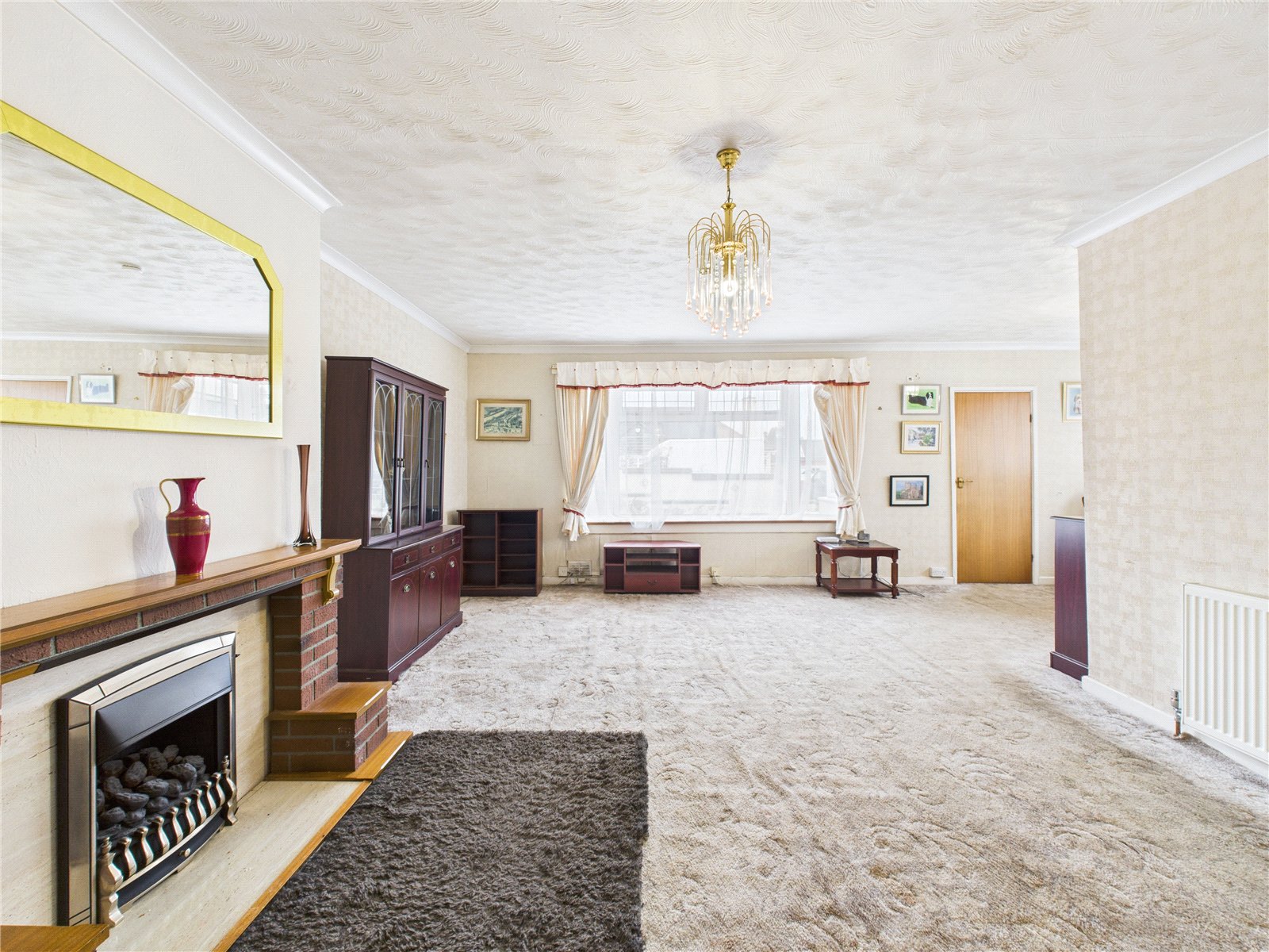 2 bedroom Bungalow for sale in Keynsham, Bristol