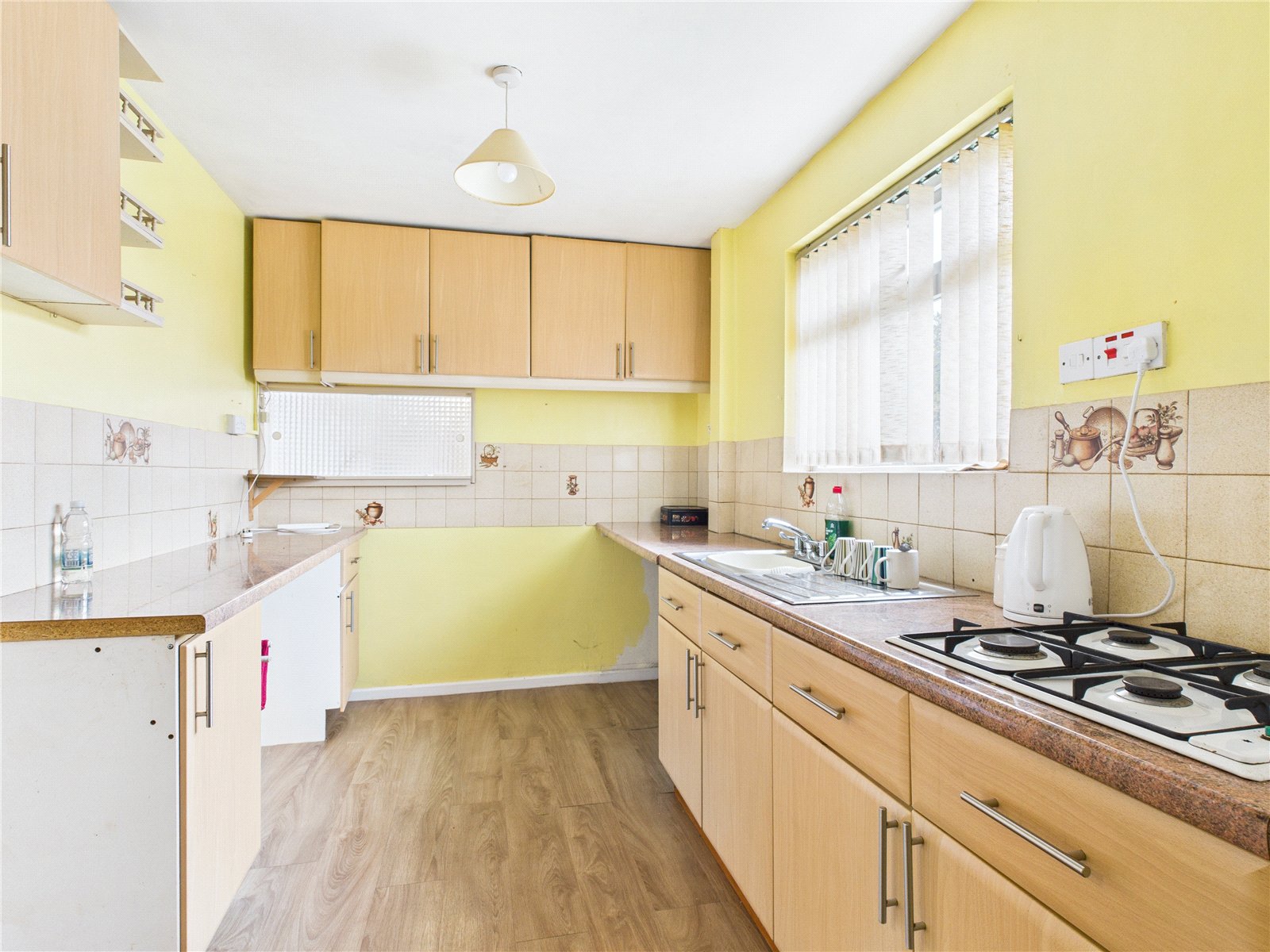 2 bedroom Bungalow for sale in Keynsham, Bristol