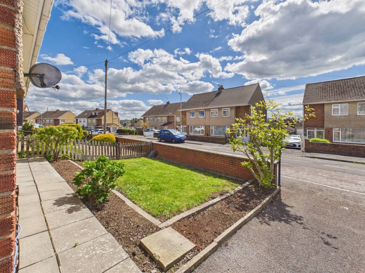 Longwell Green, Bristol