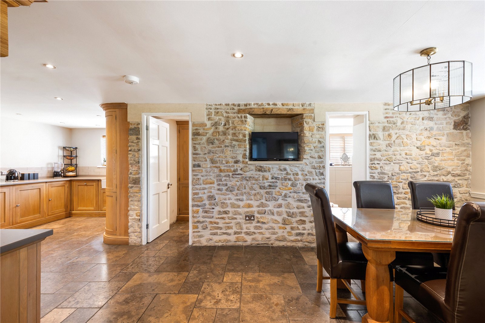 5 bedroom House for sale in Warmley, Bristol