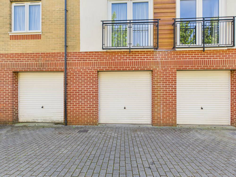 2 bedroom Flat for sale in Kingswood, Bristol