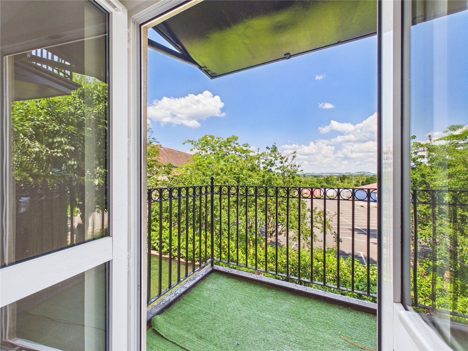 2 bedroom Flat for sale in Grimsbury Road, Bristol