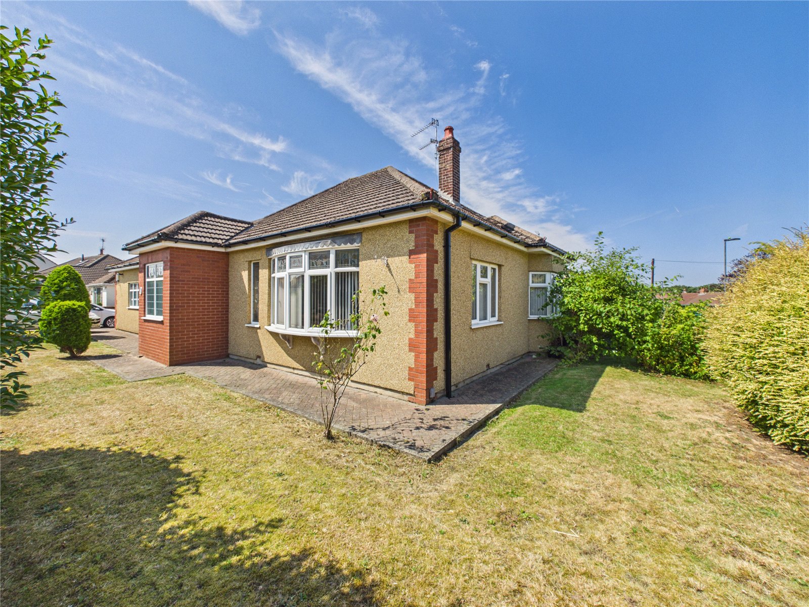 2 bedroom Bungalow for sale in Hanham, Bristol