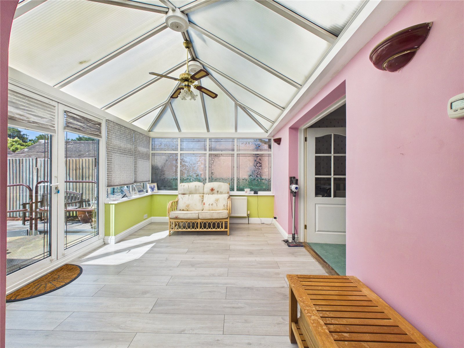 2 bedroom Bungalow for sale in Hanham, Bristol