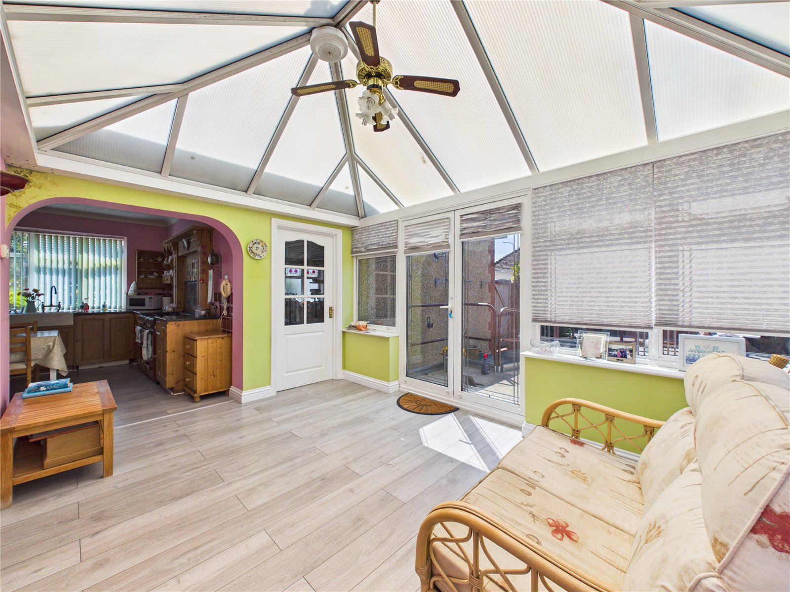 2 bedroom Bungalow for sale in Hanham, Bristol