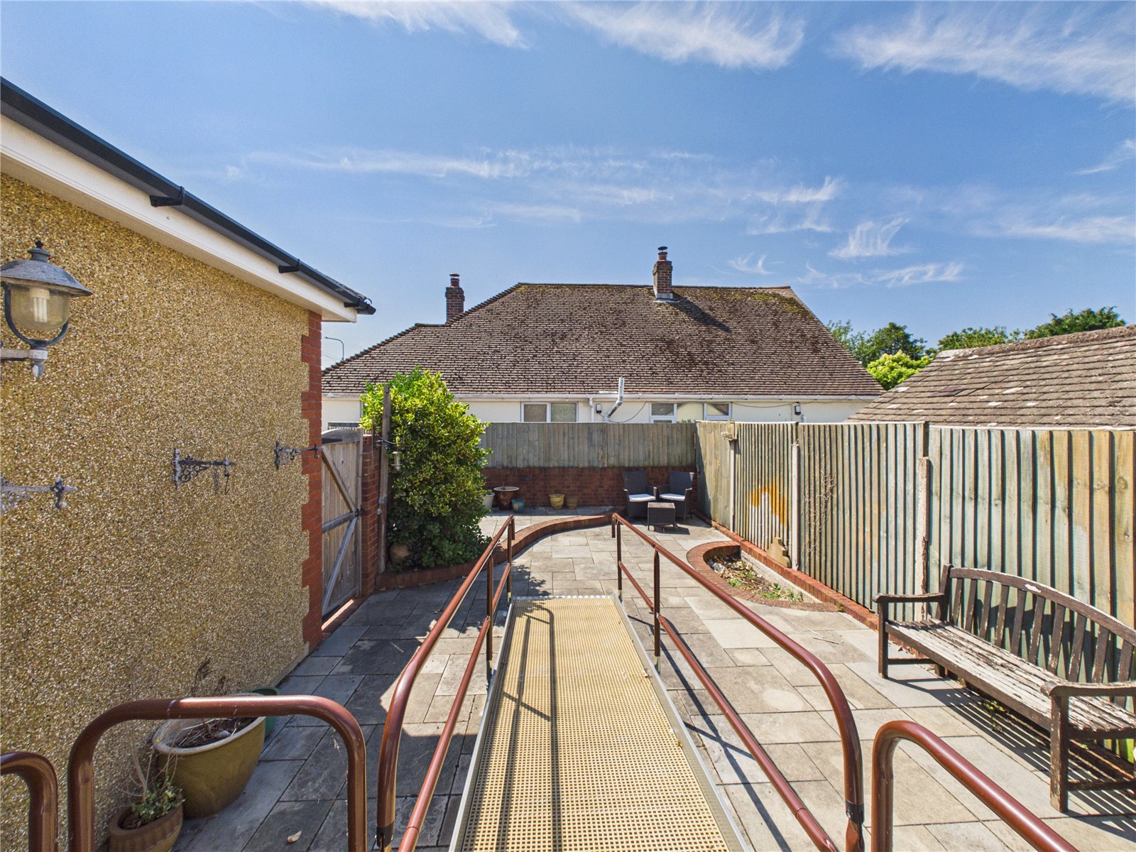 2 bedroom Bungalow for sale in Hanham, Bristol
