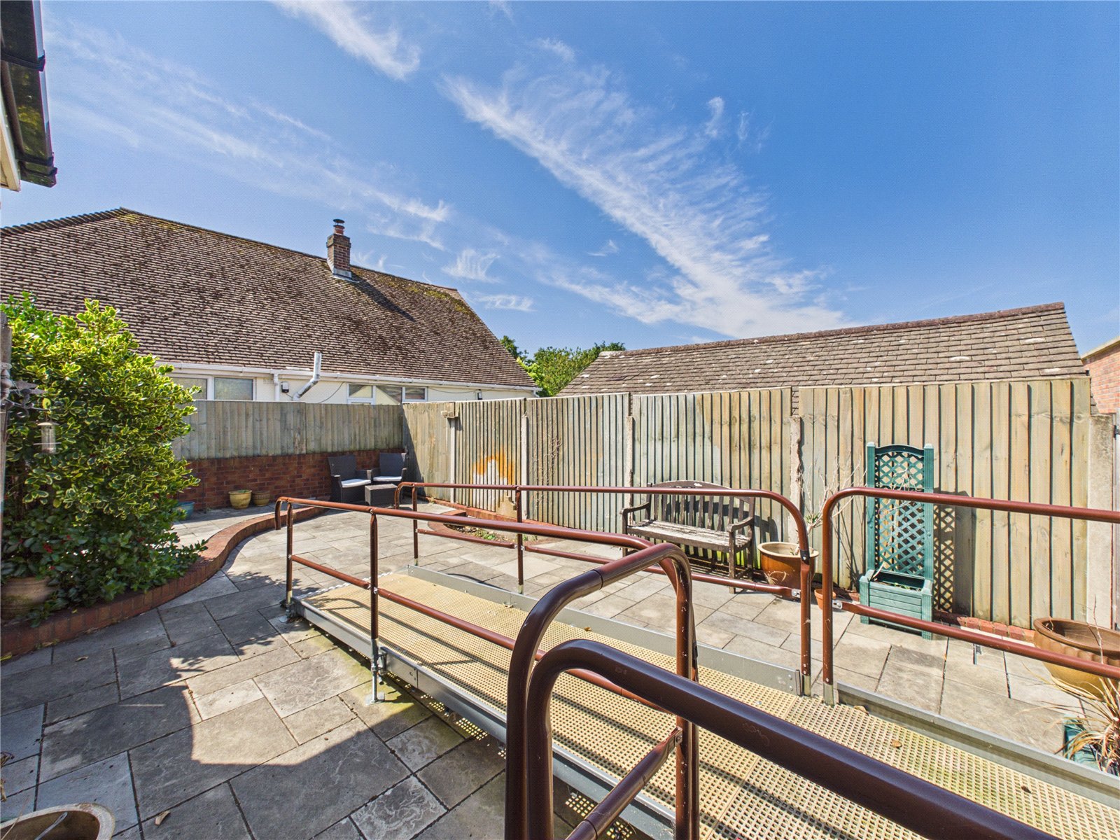 2 bedroom Bungalow for sale in Hanham, Bristol