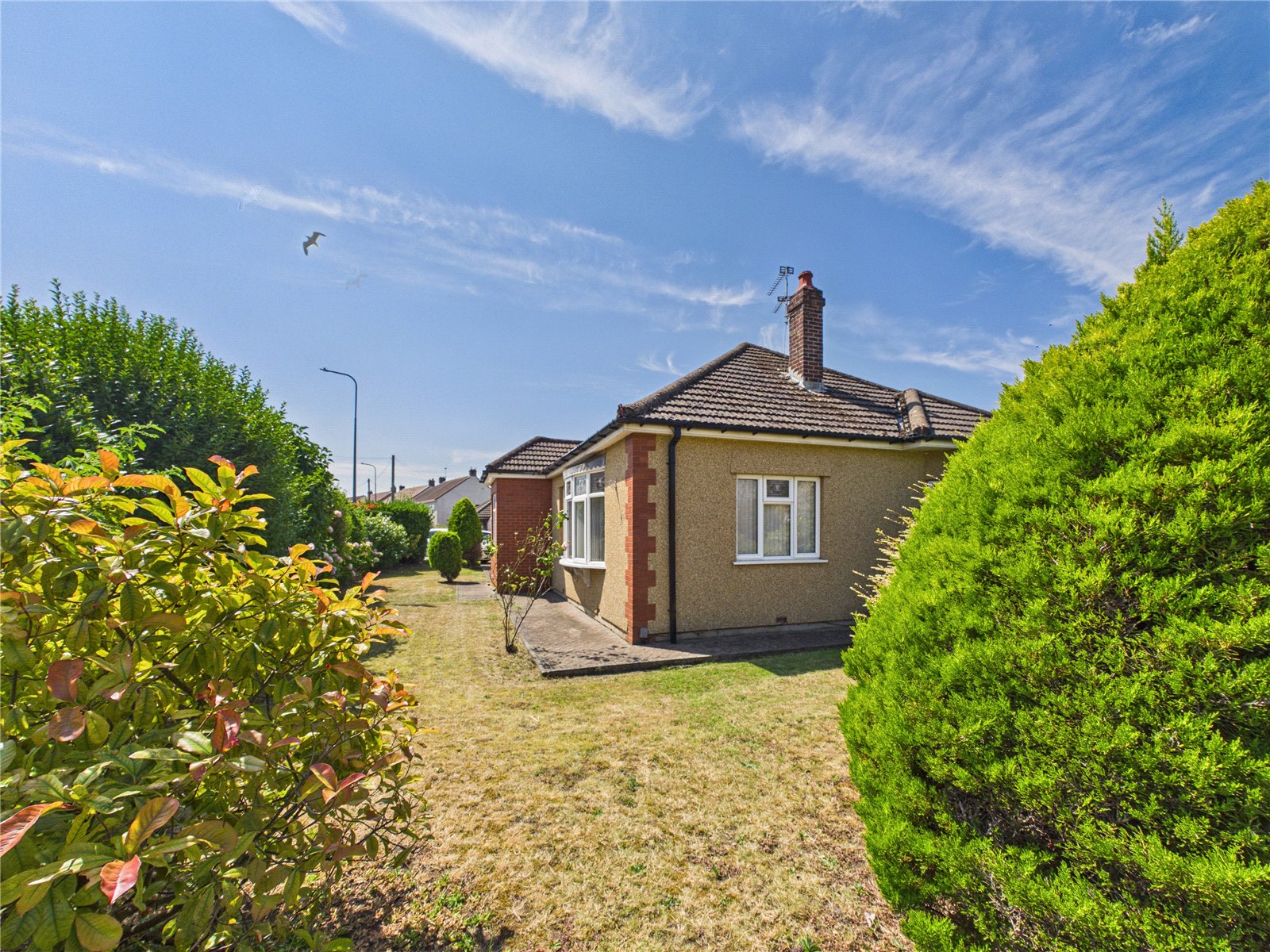 2 bedroom Bungalow for sale in Hanham, Bristol