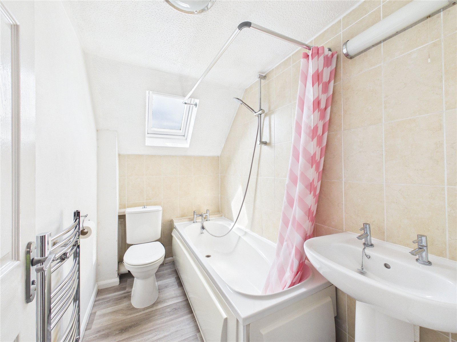 2 bedroom House for sale in Warmley, Bristol
