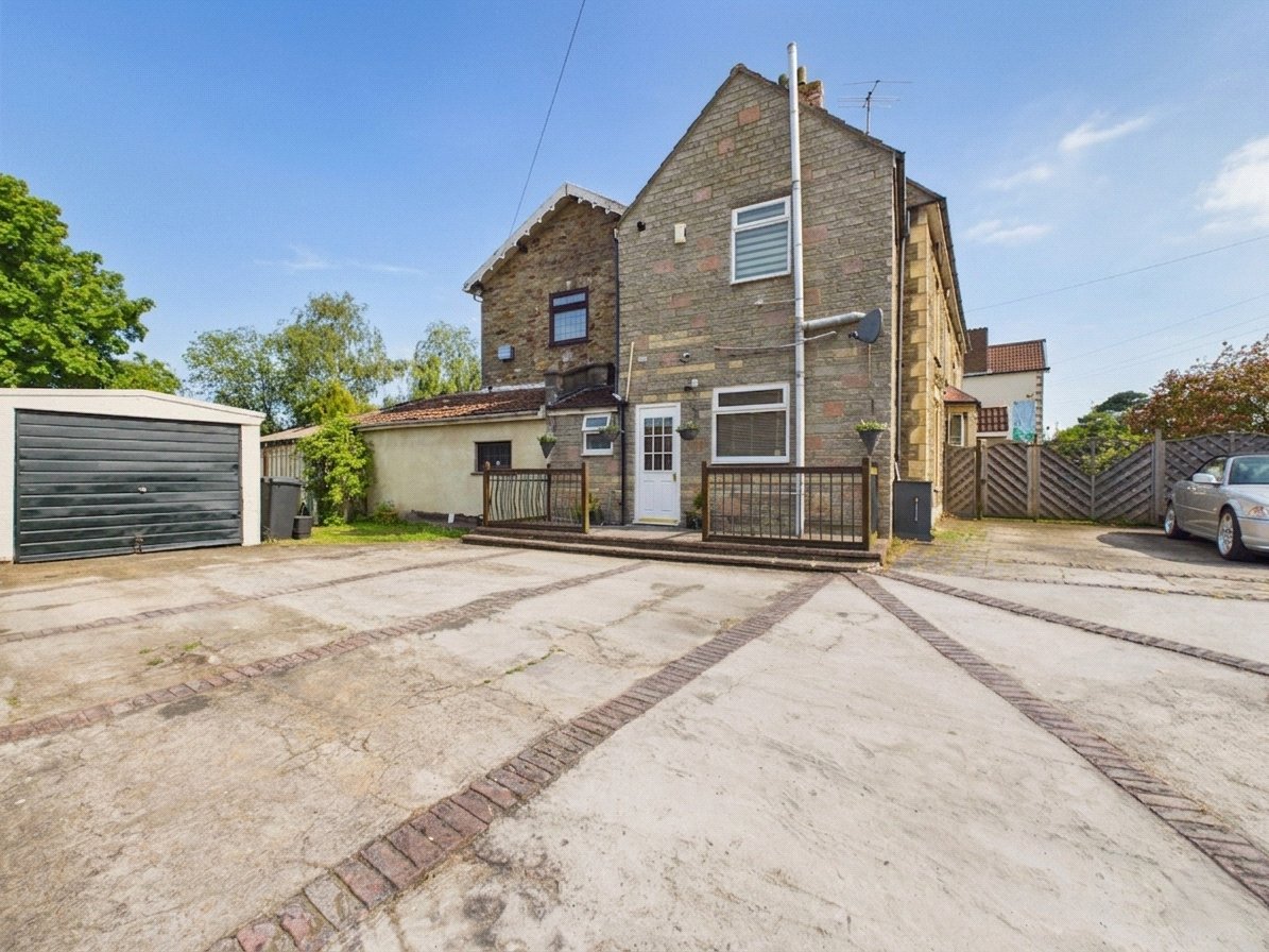 4 bedroom House for sale in Warmley, Bristol