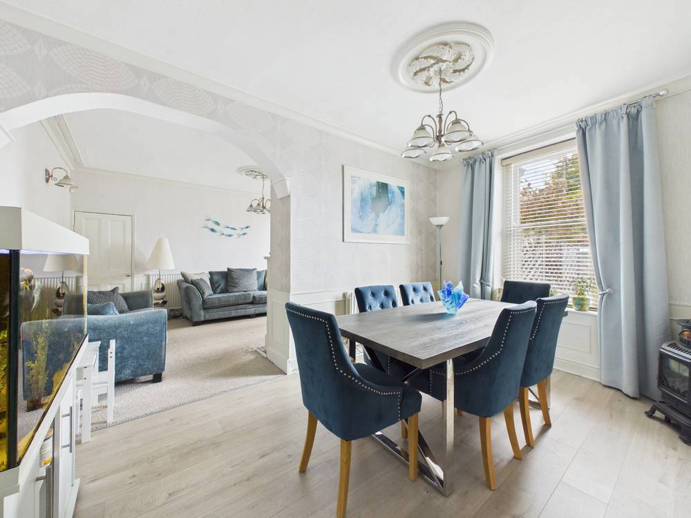 4 bedroom House for sale in Warmley, Bristol
