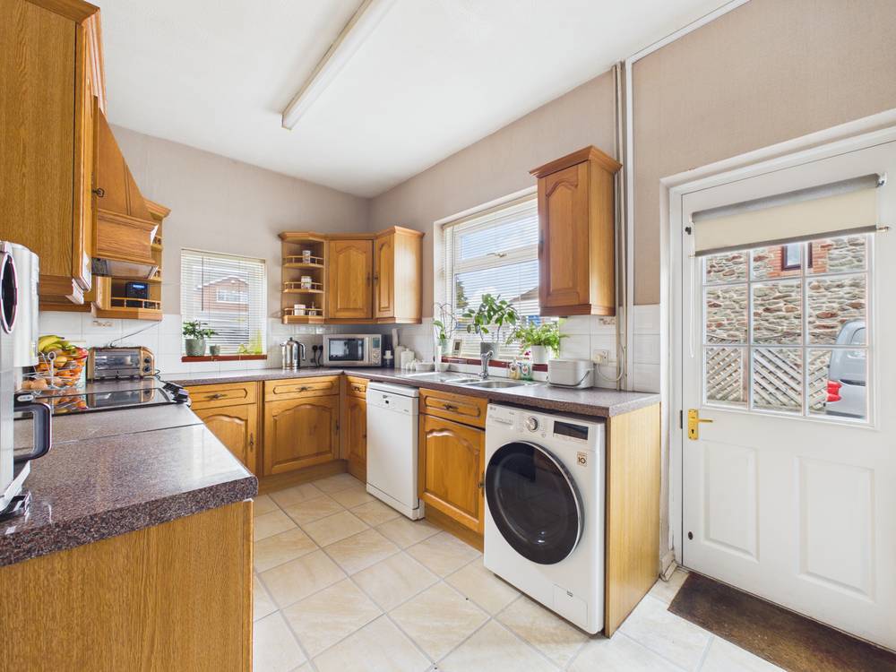 4 bedroom House for sale in Warmley, Bristol