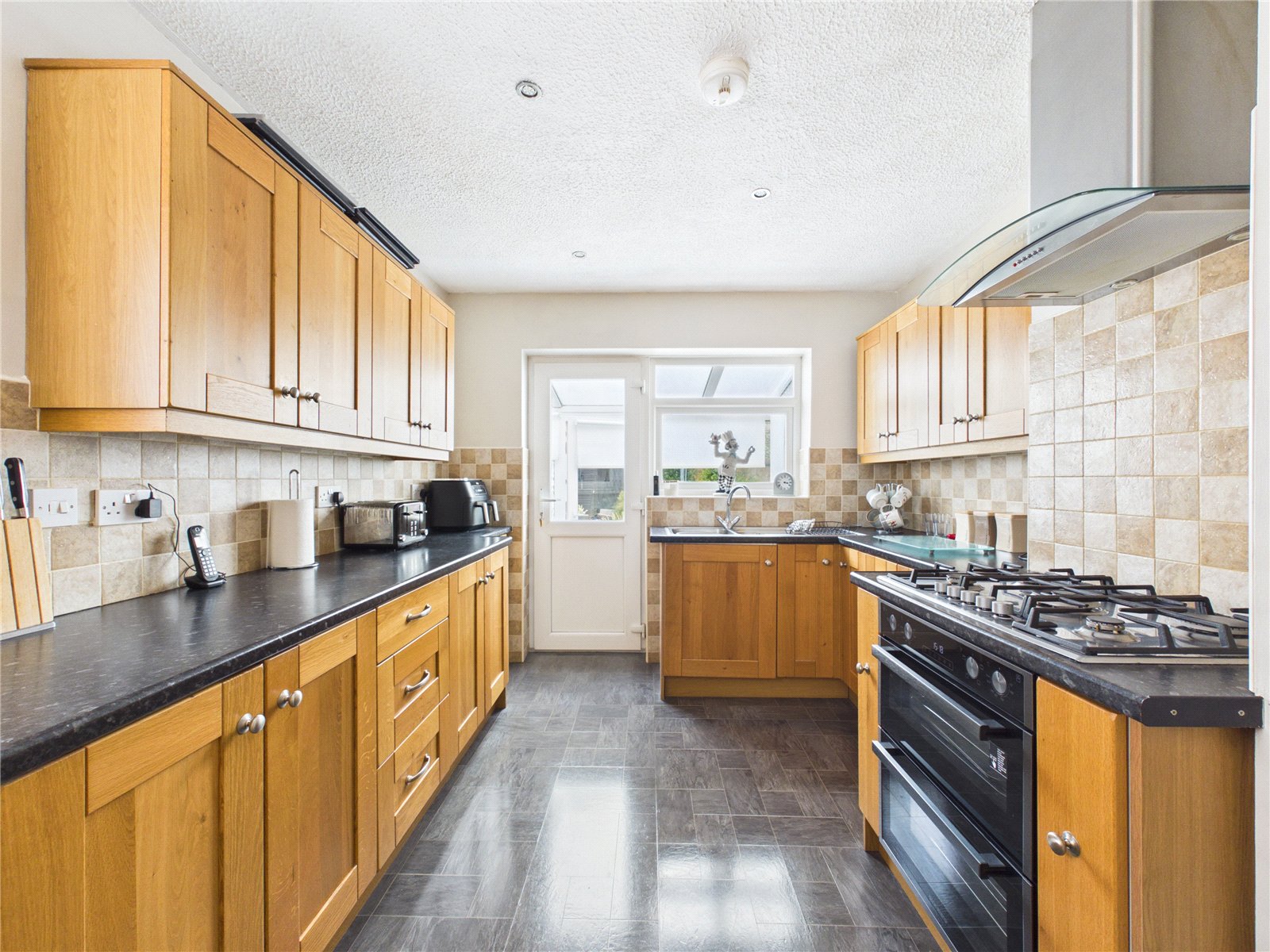2 bedroom Bungalow for sale in Hanham, Bristol