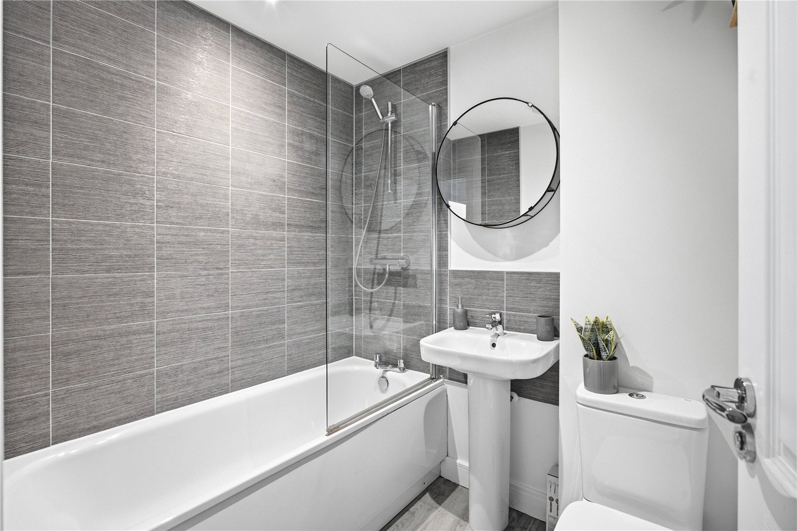 3 bedroom House for sale in Lyde Green, Bristol, Gloucestershire