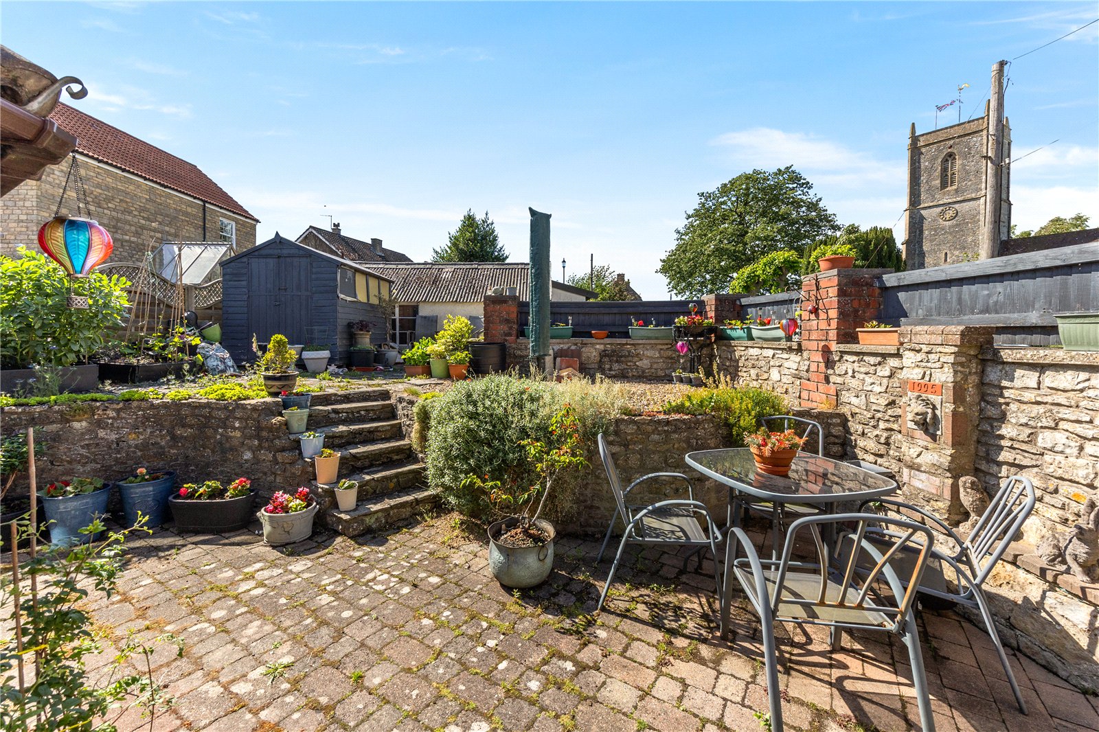 4 bedroom House for sale in Pucklechurch, Bristol, Gloucestershire