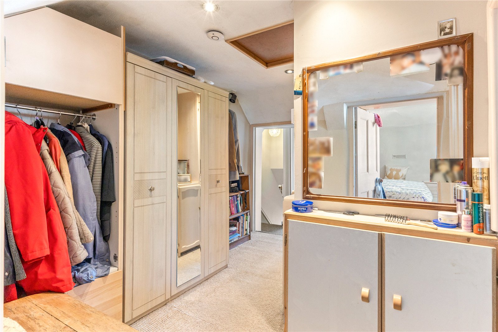 4 bedroom House for sale in Pucklechurch, Bristol, Gloucestershire