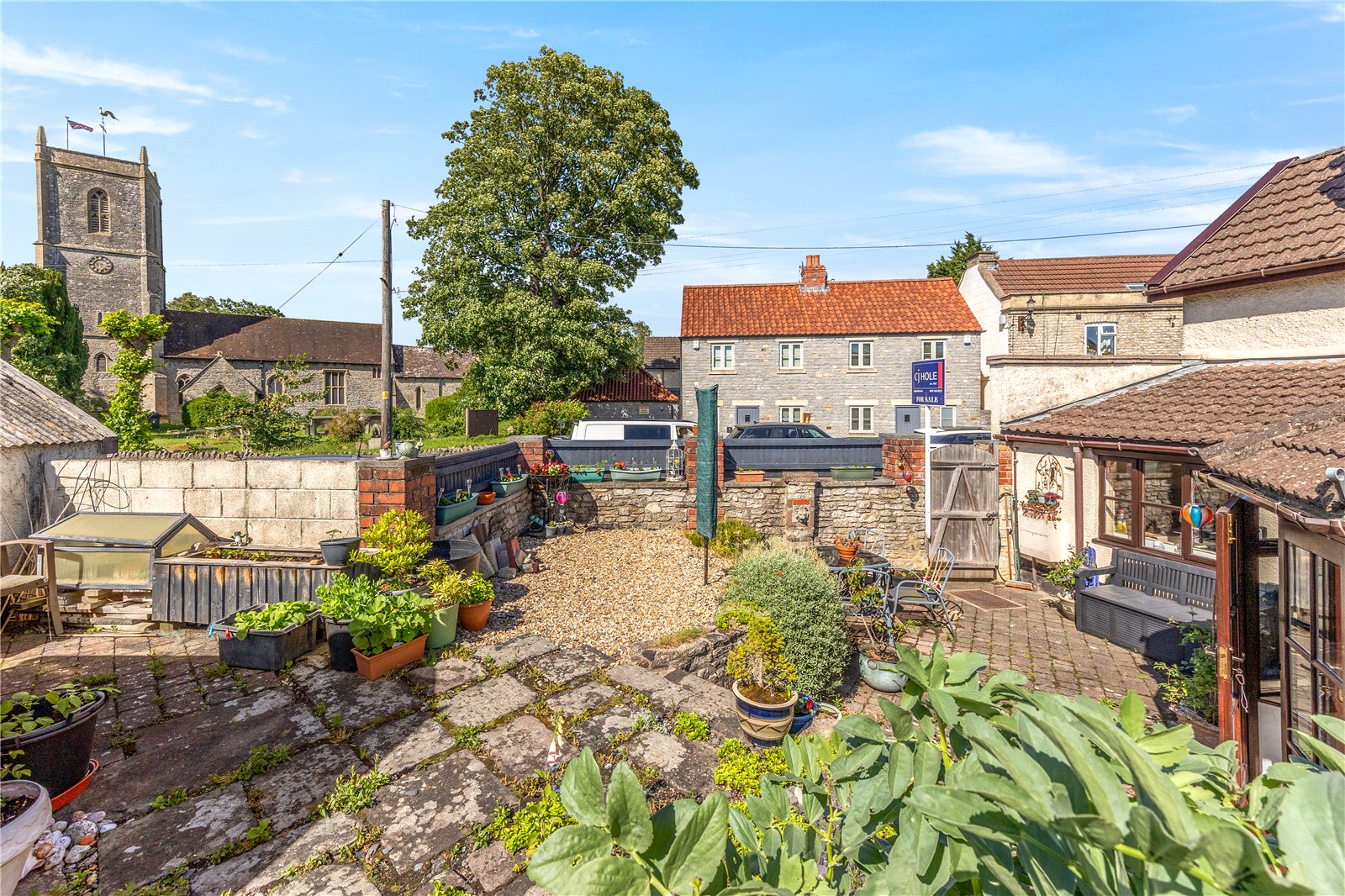 4 bedroom House for sale in Pucklechurch, Bristol, Gloucestershire