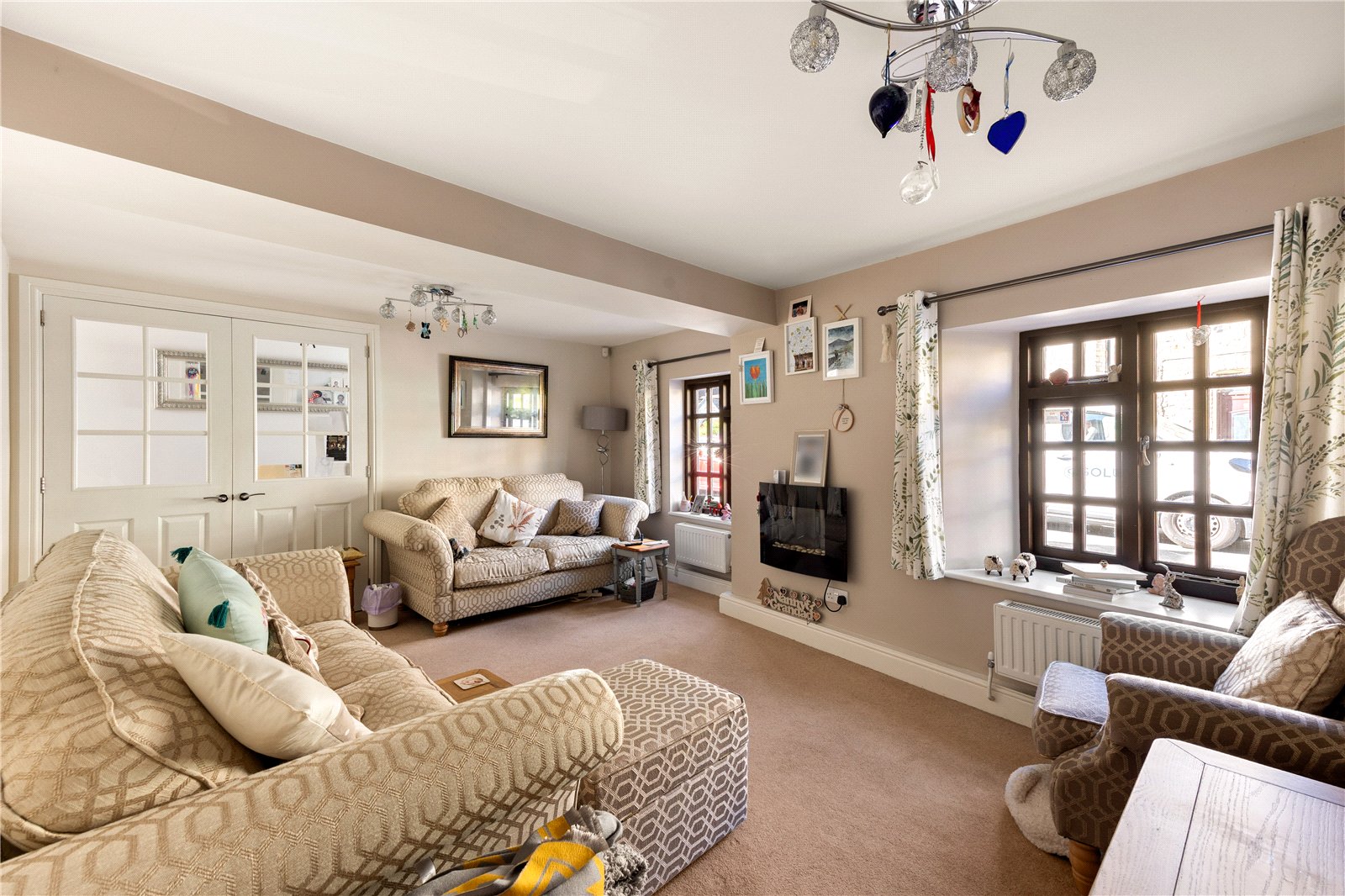 4 bedroom House for sale in Pucklechurch, Bristol, Gloucestershire