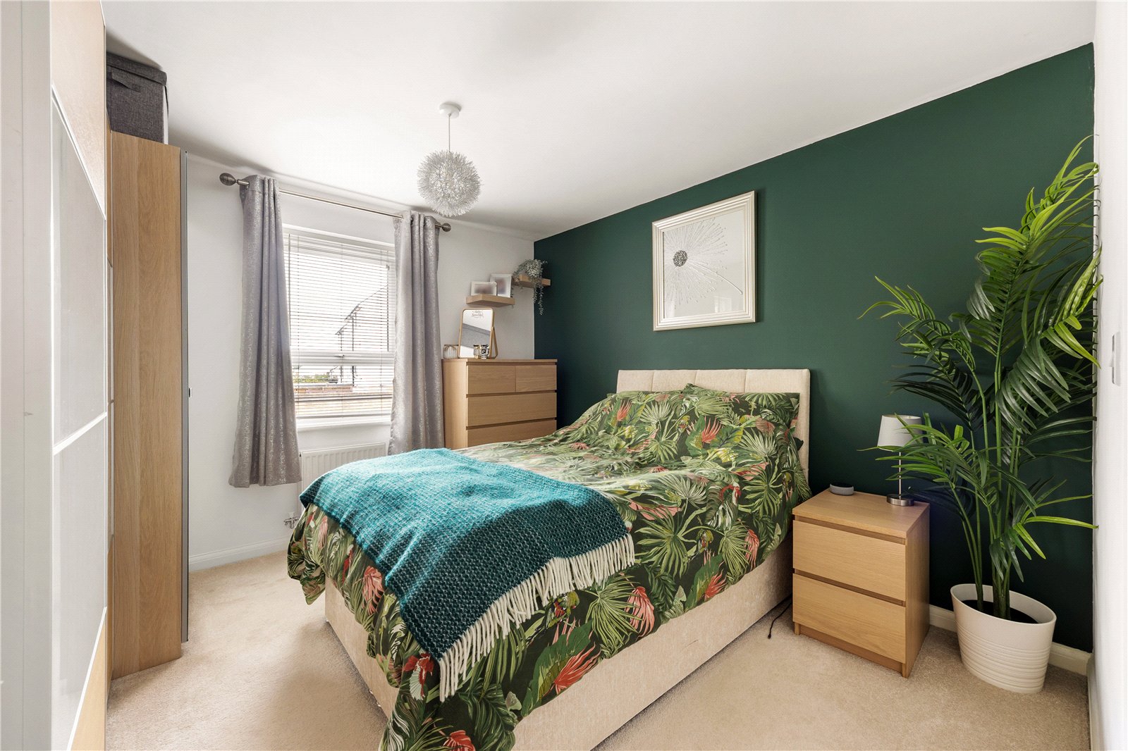 2 bedroom Flat for sale in Emersons Green, Bristol, Gloucestershire