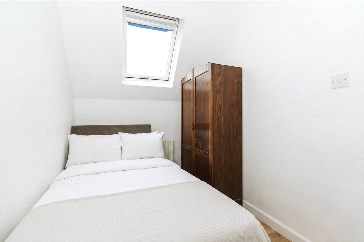 2 bedroom Flat to let in St. George, Bristol